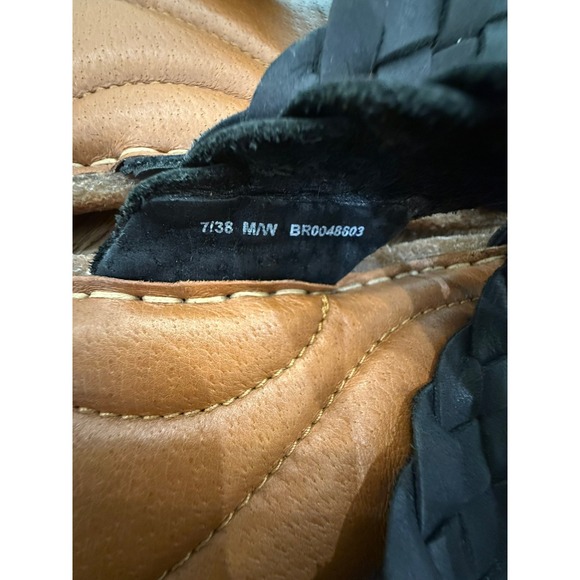 Women's Born Rue Flat Black CrissCross Leather Sandal Size 7 / 38 - Picture 5 of 11